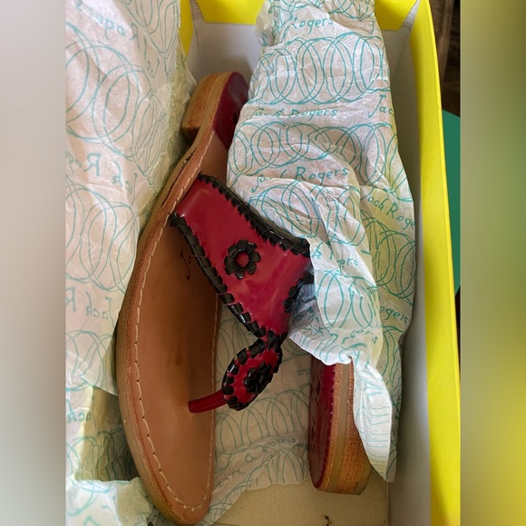 Jack Rogers “Spirit” Sandals. Garnet & Black in original box. - Picture 5 of 6
